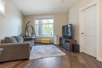 Walk-In Closet Photo of 313 11077 Ravine Road, Surrey, BC