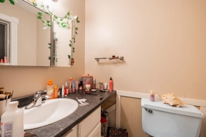 Powder Room Photo of 32067 Tims Avenue, Abbotsford, BC