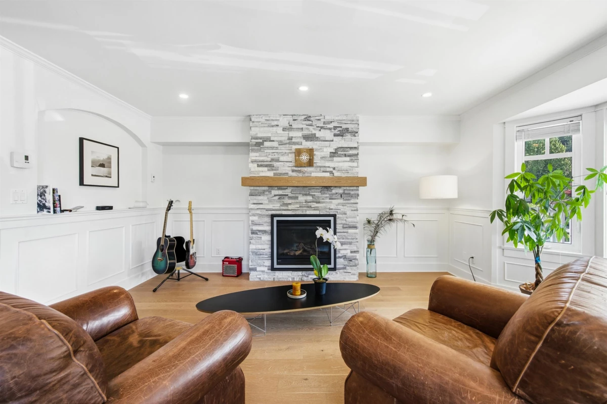 Living Room Photo of 1000 Polewe Place, Garibaldi Highlands, BC