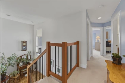 Entry Foyer Photo of 24 39758 Government Road, Squamish, BC