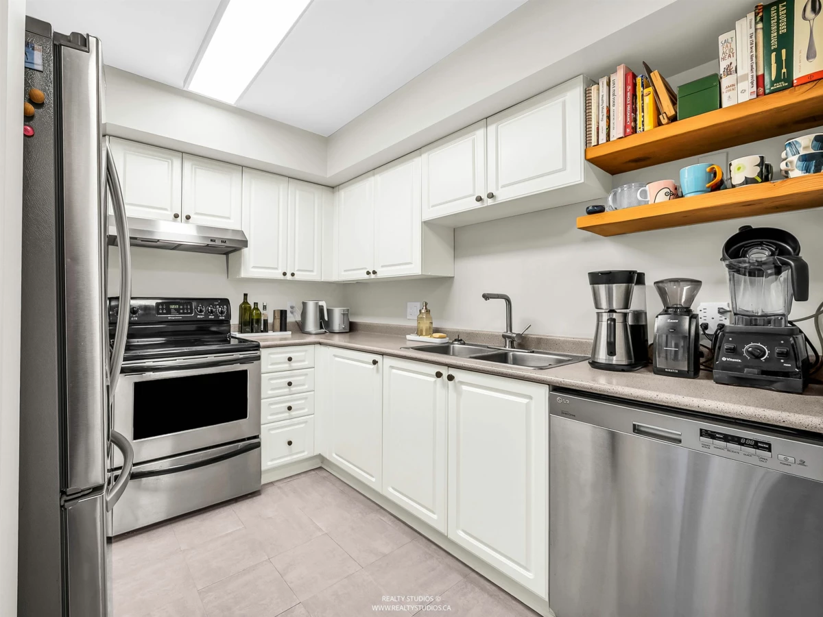Family Room Photo of 303 223 Mountain Highway, North Vancouver, BC