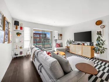303 223 Mountain Highway, North Vancouver, BC, North Vancouver — Apartment/Condo for sale