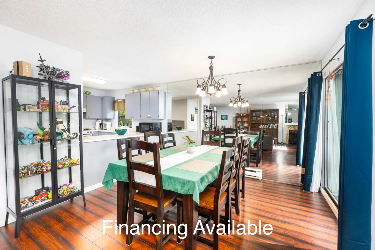 Dining Area Photo of 201 7064 133b Street, Surrey, BC