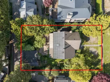Hot Tub / Spa Photo of 6857 Laburnum Street, Vancouver, BC