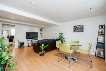 Loft / Bonus Room Photo of 909 Dublin Street, New Westminster, BC