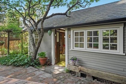 Garden / Landscaping Photo of 1117 Semlin Drive, Vancouver, BC