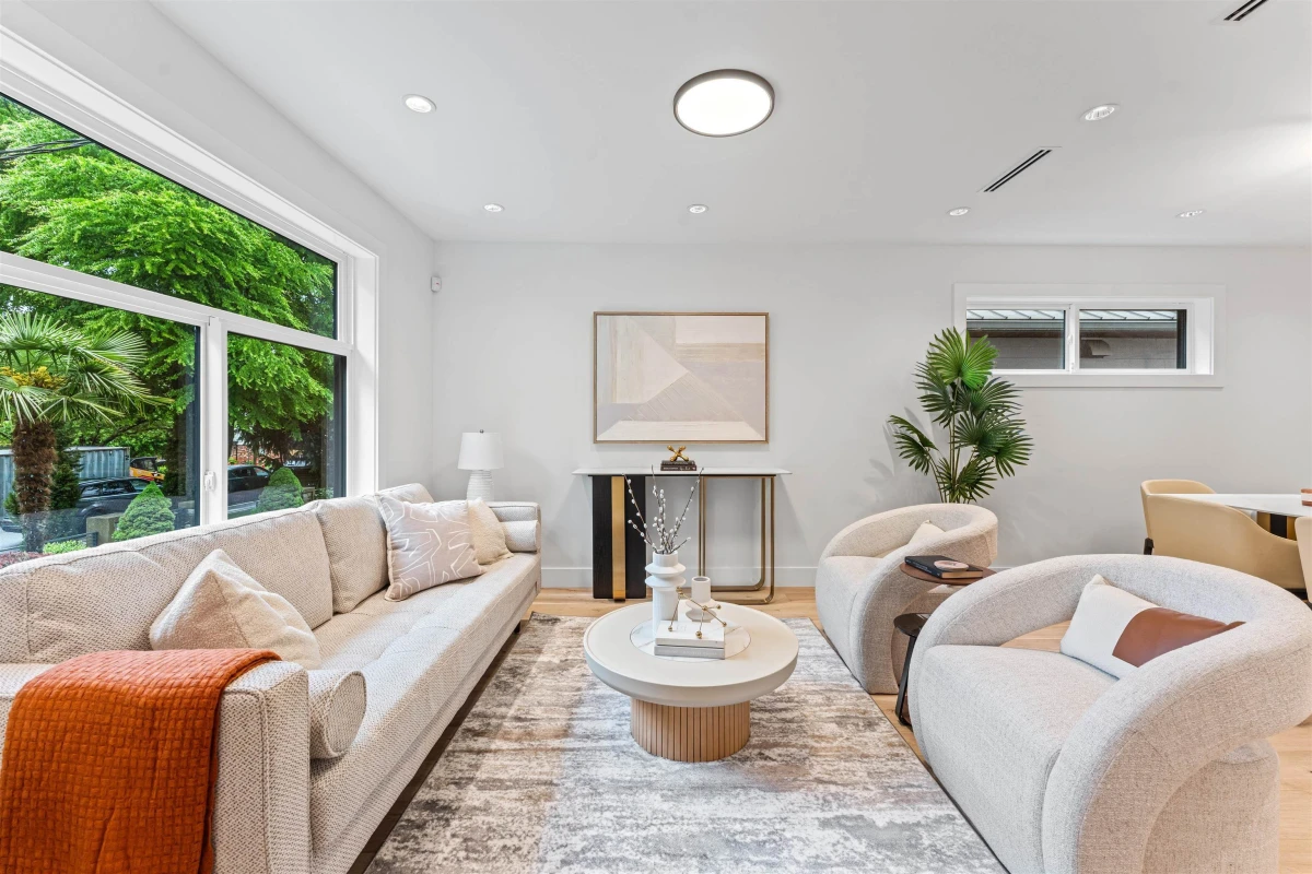 Family Room Photo of 4917 Venables Street, Burnaby, BC