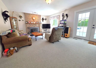 Basement Recreation Room Photo of 15734 97a Avenue, Surrey, BC