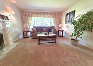 15734 97a Avenue, Surrey, BC, Surrey — Single Family Residence for sale