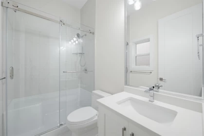 Basement Recreation Room Photo of 15658 82a Avenue, Surrey, BC