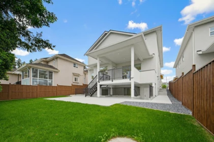 Swimming Pool Photo of 15658 82a Avenue, Surrey, BC