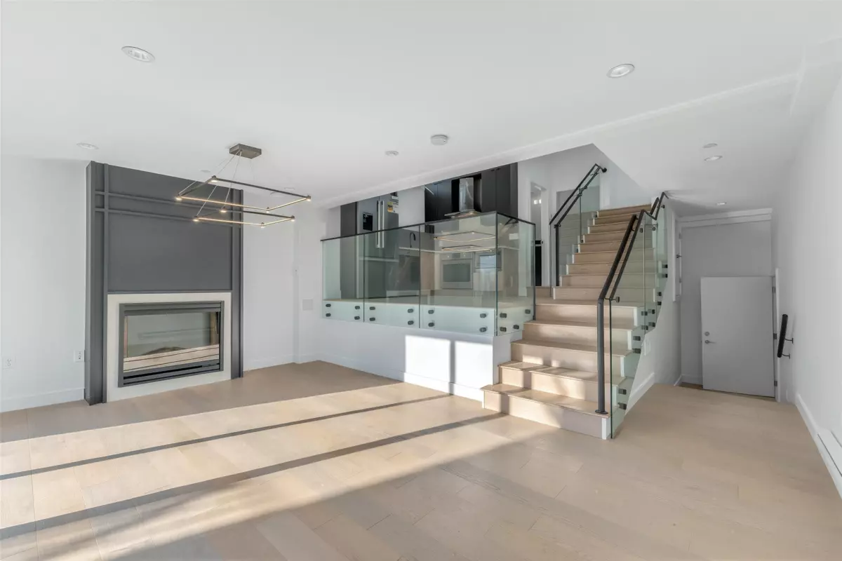 Living Room Photo of 7355 Oak Street, Vancouver, BC