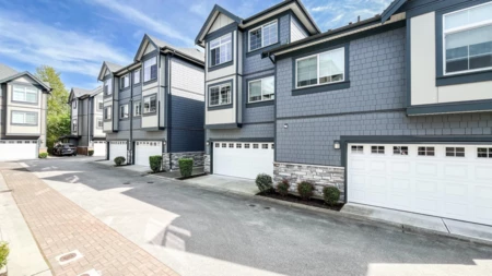 Swimming Pool Photo of 60 7191 Lechow Street, Richmond, BC