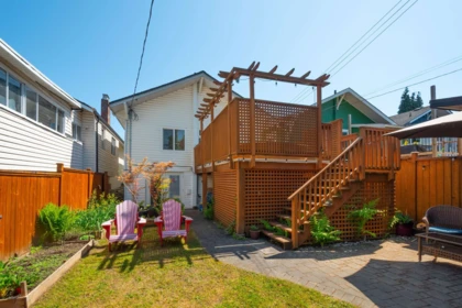 Hot Tub / Spa Photo of 4961 St. Catherines Street, Vancouver, BC