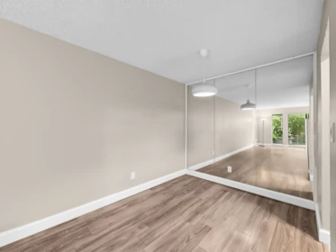 Breakfast Nook Photo of 5 9584 Manchester Drive, Burnaby, BC