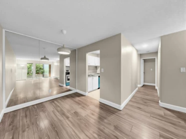 Walk-In Closet Photo of 5 9584 Manchester Drive, Burnaby, BC