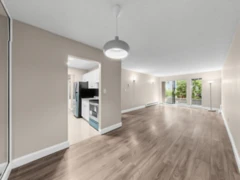 5 9584 Manchester Drive, Burnaby, BC