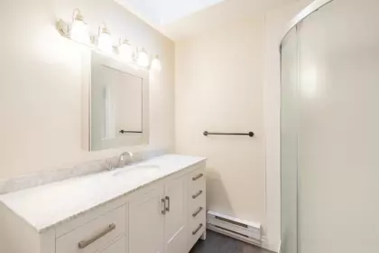 Laundry Room Photo of 9 9947 151 Street, Surrey, BC