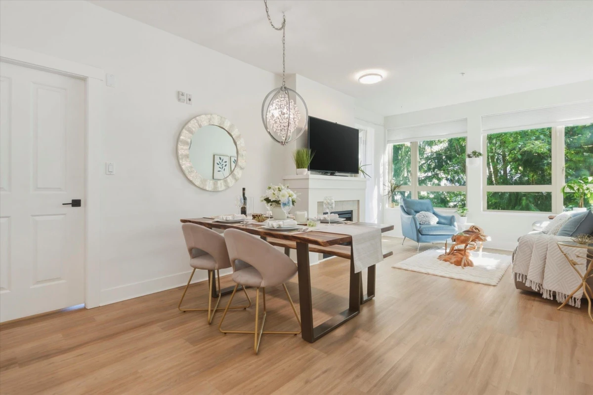 Dining Area Photo of 308 1111 E 27th Street, North Vancouver, BC
