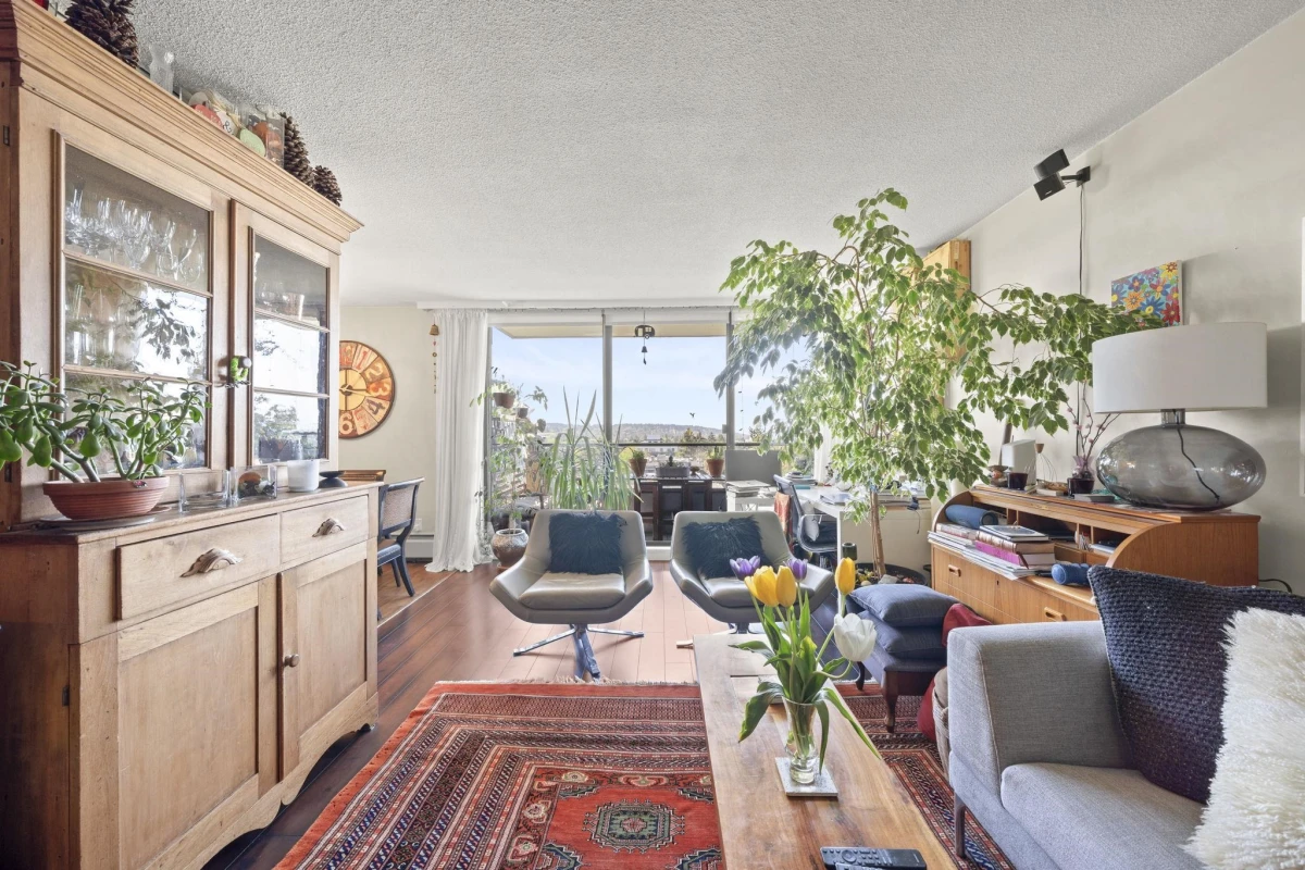 Dining Area Photo of 901 2370 W 2nd Avenue, Vancouver, BC