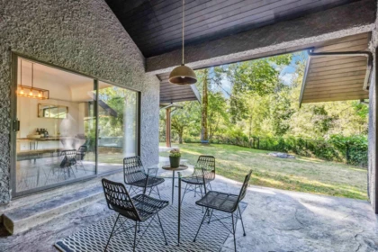 Outdoor Patio Photo of 1 23100 129 Avenue, Maple Ridge, BC