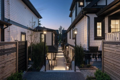 Backyard Photo of 1 375 E 33rd Avenue, Vancouver, BC