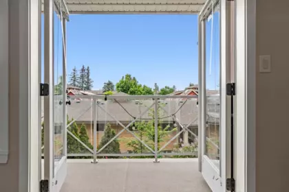 Breakfast Nook Photo of 29 5837 Sappers Way, Chilliwack, BC