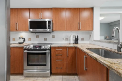 Kitchen Island Photo of 1201 290 Newport Drive, Port Moody, BC
