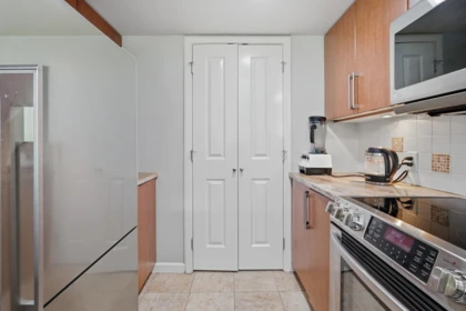 Pantry Photo of 1201 290 Newport Drive, Port Moody, BC