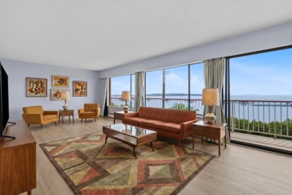 Breakfast Nook Photo of 202 15147 Marine Drive, White Rock, BC