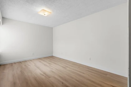 Mudroom Photo of 202 15147 Marine Drive, White Rock, BC