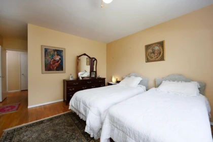 Guest Bathroom Photo of 204 2146 W 43rd Avenue, Vancouver, BC