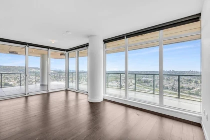 Walk-In Closet Photo of 5206 4880 Lougheed Highway, Burnaby, BC