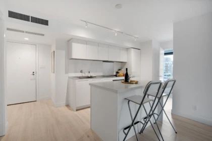 Kitchen Photo of 1502 1133 Hornby Street, Vancouver, BC