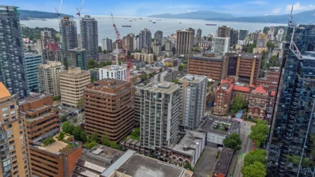 Outdoor Deck Photo of 1502 1133 Hornby Street, Vancouver, BC
