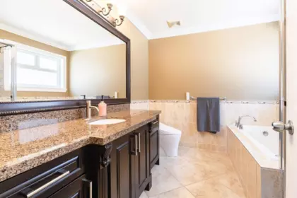 Powder Room Photo of 14239 62 Avenue, Surrey, BC