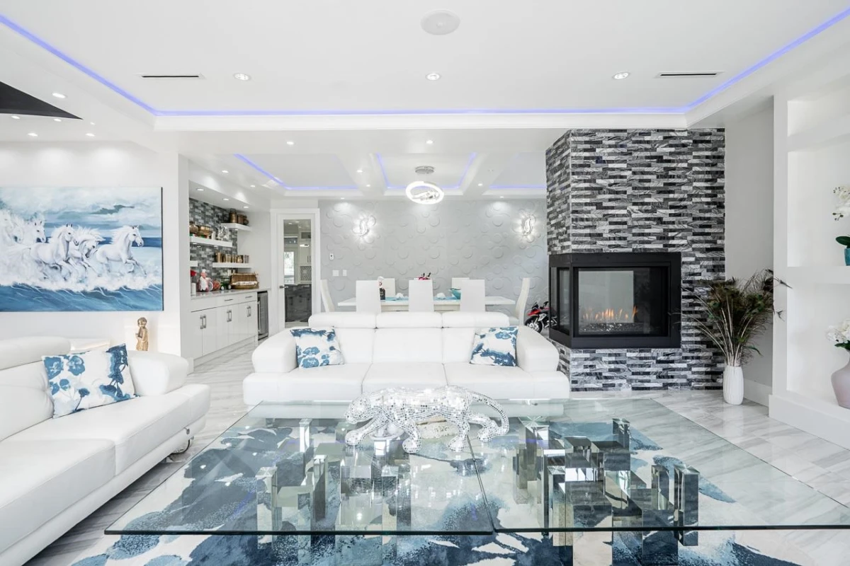 Dining Area Photo of 14115 76 Avenue, Surrey, BC