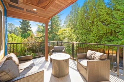 Breakfast Nook Photo of 12044 Mcintyre Court, Maple Ridge, BC