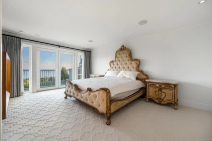 Basement Recreation Room Photo of 1485 Camelot Road, West Vancouver, BC