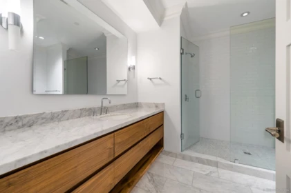 Mudroom Photo of 1485 Camelot Road, West Vancouver, BC