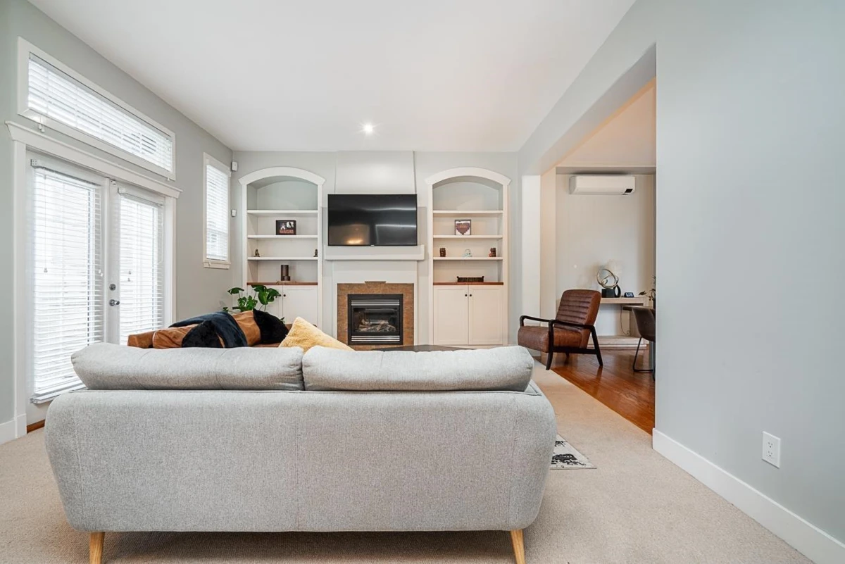 Dining Area Photo of 6075 165a Street, Surrey, BC