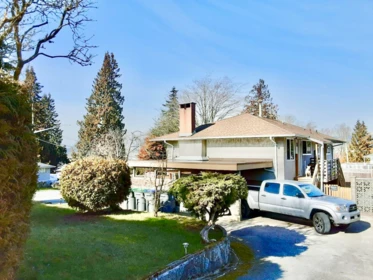 Primary Bathroom Photo of 9720 Crown Crescent, Surrey, BC