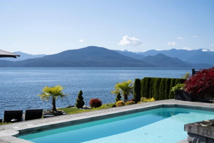 Front Yard Photo of 8 Ocean Point Drive, West Vancouver, BC