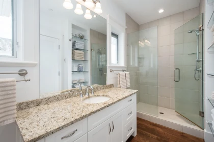 Mudroom Photo of 8 Ocean Point Drive, West Vancouver, BC
