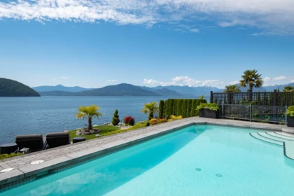 Swimming Pool Photo of 8 Ocean Point Drive, West Vancouver, BC