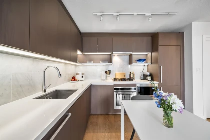 Kitchen Photo of 1007 13696 100 Avenue, Surrey, BC