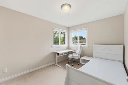 Hallway Photo of 14708 31a Avenue, Surrey, BC