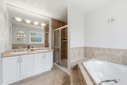 Hot Tub / Spa Photo of 14708 31a Avenue, Surrey, BC