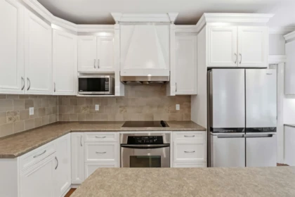 Powder Room Photo of 14708 31a Avenue, Surrey, BC