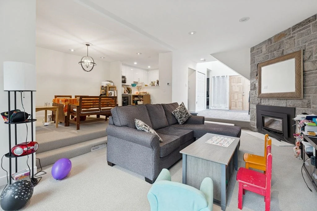 Family Room Photo of 6605 Turnberry Crescent, Vancouver, BC